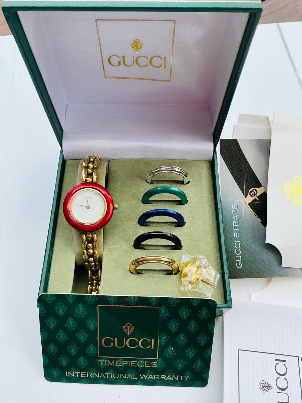 GUCCI Women’s Gold Bracelet Watch with Interchangeable Rings🔥🔥🔥